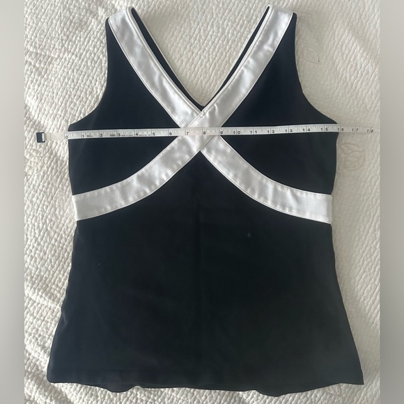 Lululemon Athletica Women’s Sleeveless Shirt - Picture 6 of 13